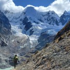 Cordillera Huayhuash, Andes peruanos (vi): Campamento Cuyocpampa – Paso de Santa Rosa – Huayllapa.